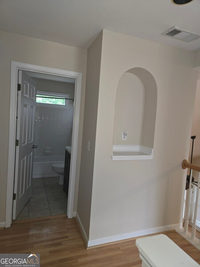 Building Photo - 3450 Evonvale Glen