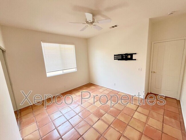 Building Photo - 42451 Saladin Dr