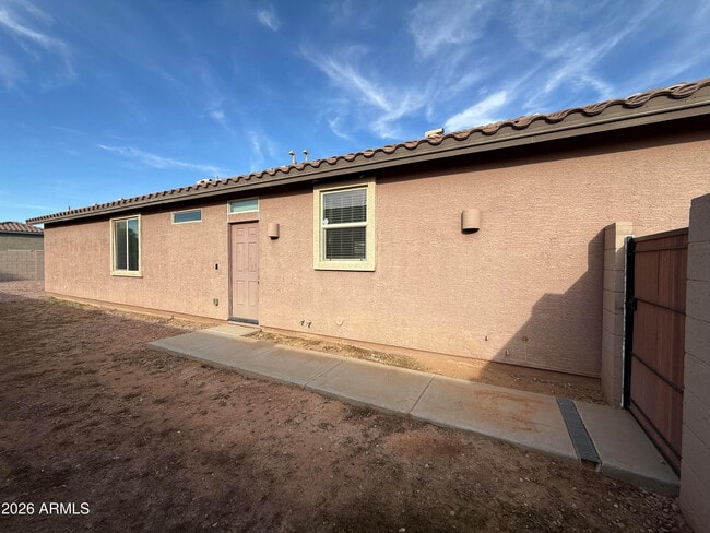 Building Photo - 2372 E Dust Devil Dr