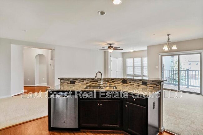 Building Photo - 6501 Walcott Ln
