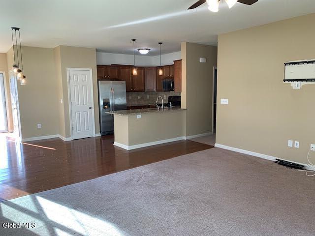 Building Photo - 43 Stacey Ct