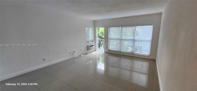 Building Photo - 9800 E Bay Harbor Dr