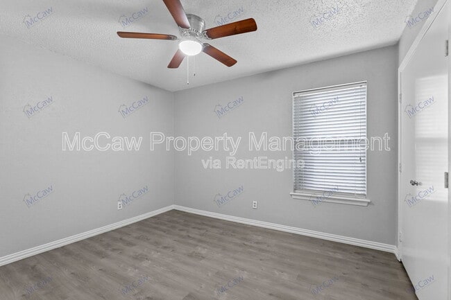 Building Photo - 4300 Segura Ct N
