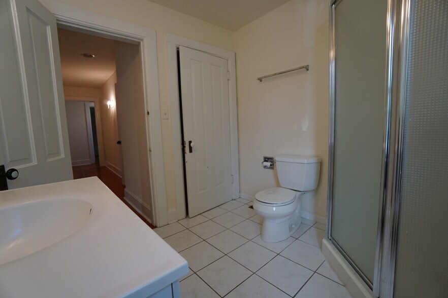 Second Floor Full Bathroom - 224 E Benton Ave