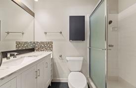 Building Photo - 8235 Summer Side Dr