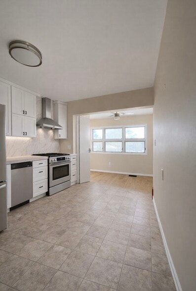 Building Photo - 57 Morgan Ln