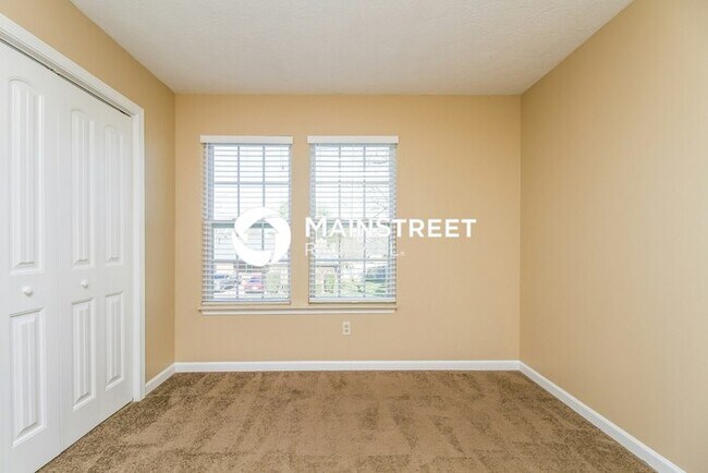 Building Photo - 4 Bedroom Pet-Friendly Home in Antioch, TN with Main Street Renewal