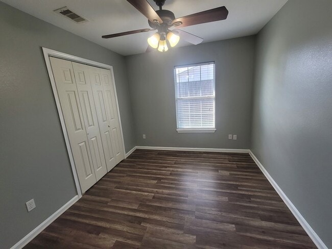 Building Photo - 1523 Campbell Ln