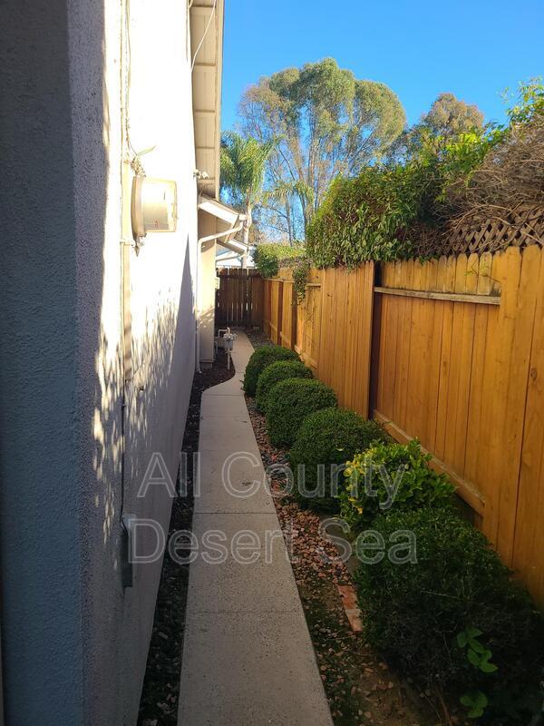 Building Photo - 17821 San Leandro Ln