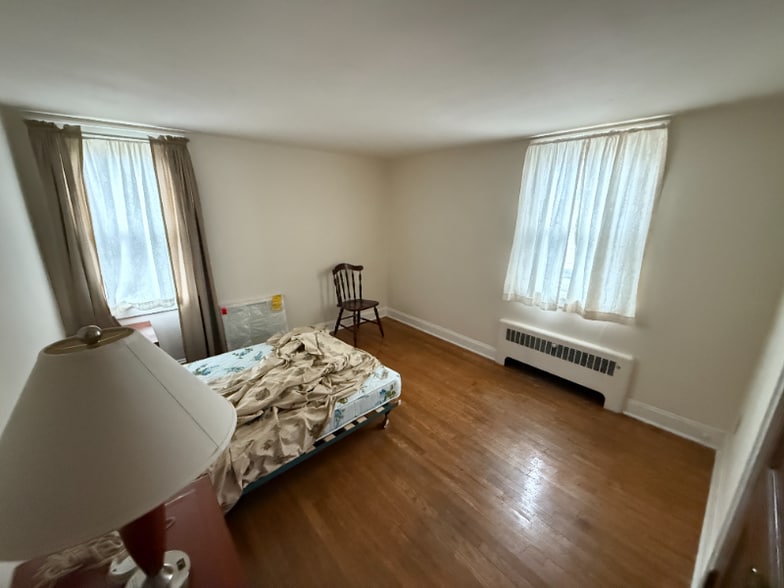 Building Photo - 639 Mulberry Ave