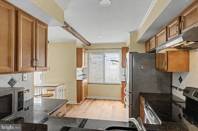 Building Photo - 2282 Suzann Dr