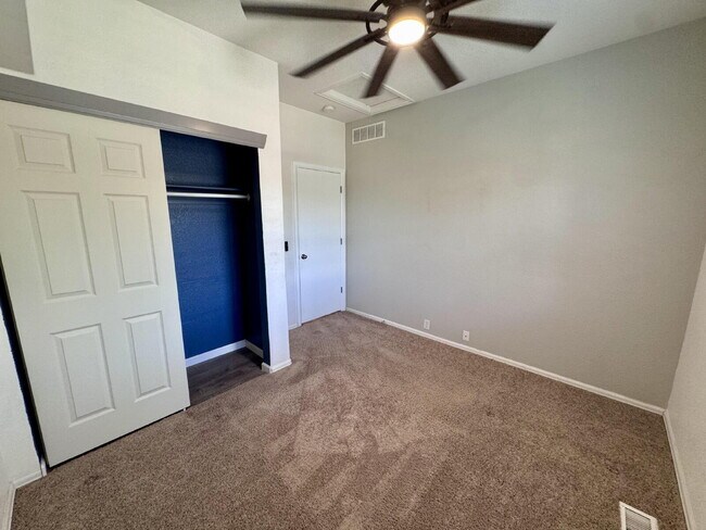 Building Photo - 11260 Jersey Way