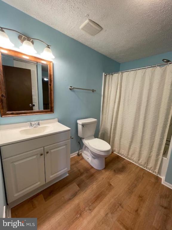 Building Photo - 105 Long Meadow Ct