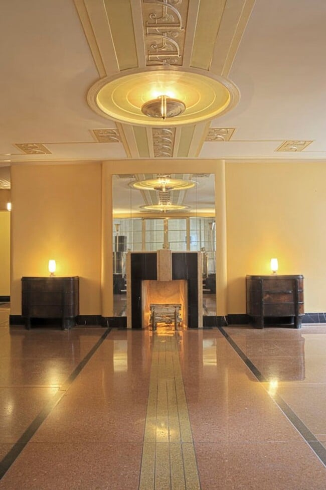 Building Photo - 250 Cabrini Blvd