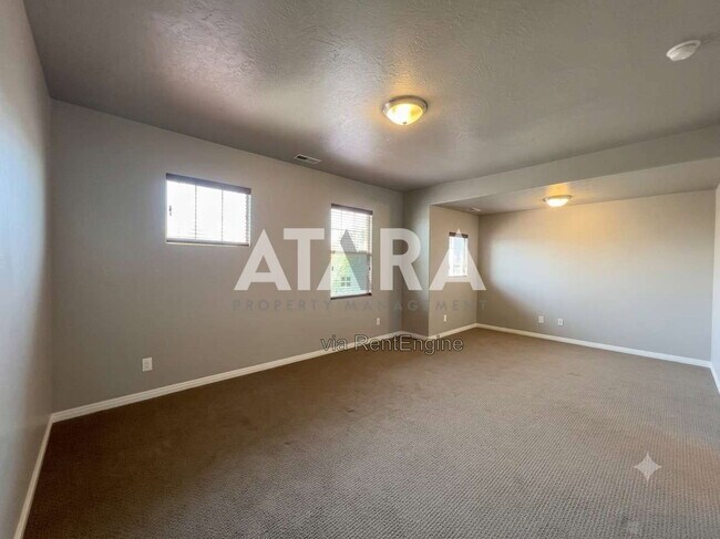Building Photo - 5285 W Hampstead Ln