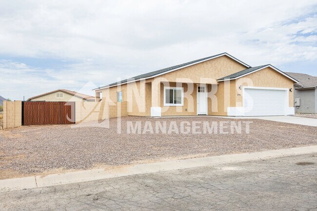 Building Photo - Beautiful Brand New Home with Block Wall