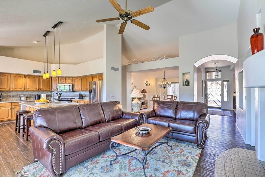 Building Photo - 10800 N Eagle Eye Pl