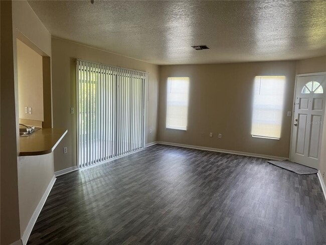 Building Photo - 7266 Pond Cir