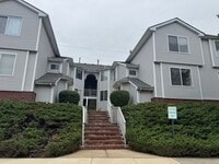 Building Photo - 806