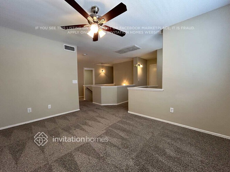 Building Photo - 12937 W Holly St
