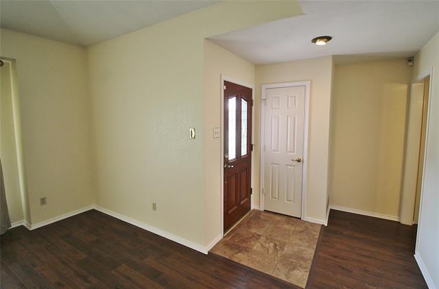 Building Photo - 906 Moore St