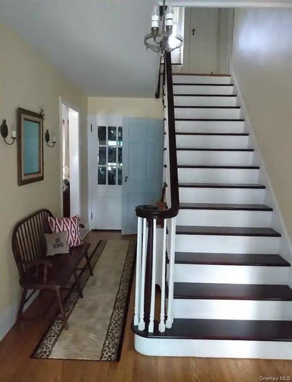 Building Photo - 47 Monroe St