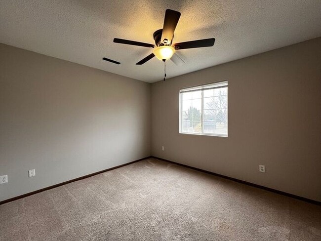 Building Photo - $1,250 | 2 Bedroom, 1 Bathroom Condo | Pet Friendly* | Available for August 1st, 2026 Move In!