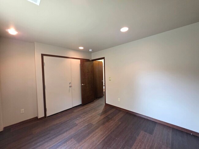 Building Photo - 1523 Sacajawea Ave