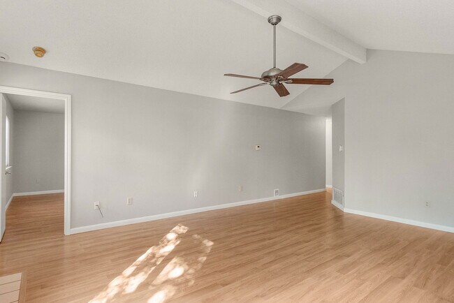 Building Photo - 11931 Rosethorn Dr