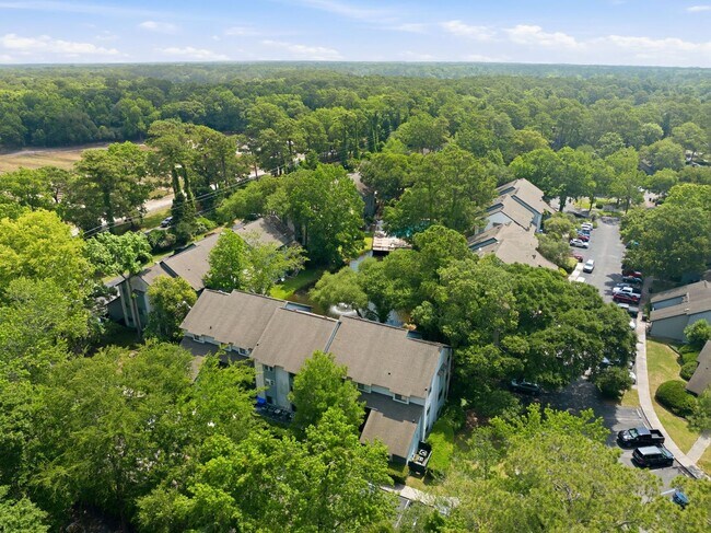 Building Photo - 1161 Shadow Lake Cir