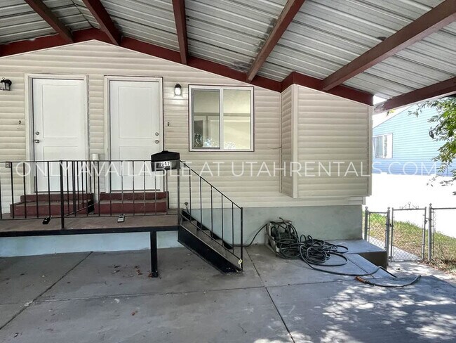 Building Photo - 947 S 900 W
