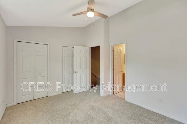 Building Photo - 8114 Shadow Oak Dr