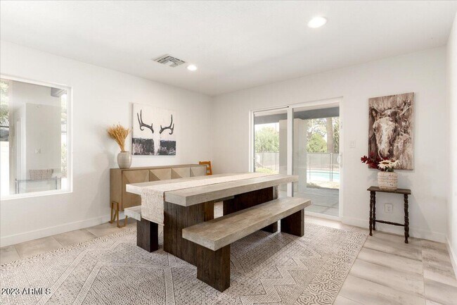 Building Photo - 11601 N 50th Pl