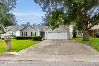 Building Photo - 146 Monterey Cir