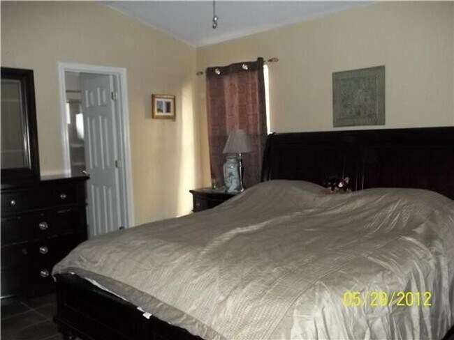Building Photo - Picadilly Ridge Coming Soon Home (Showings start 5/30 by appt only)