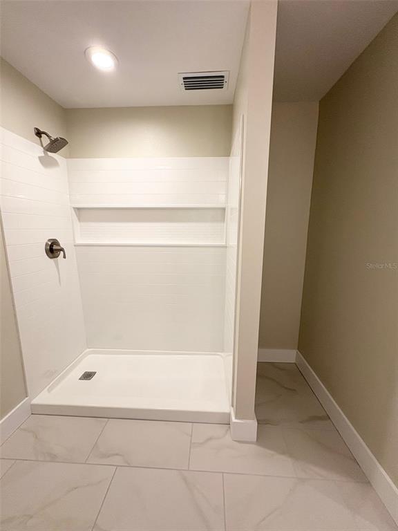 Building Photo - 736 86th Ave N