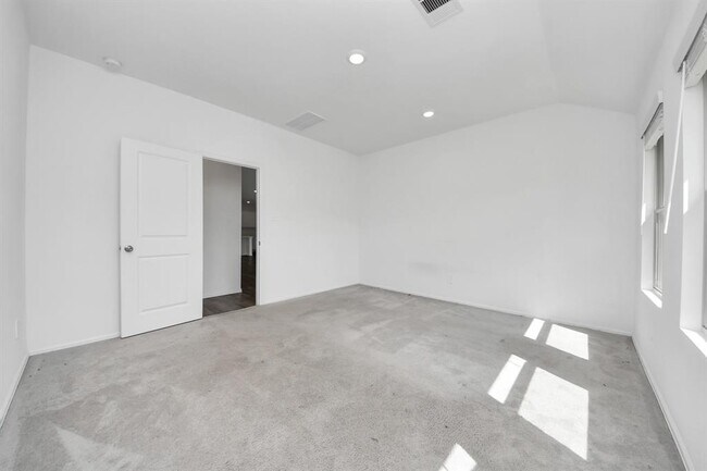Building Photo - 1351 Antigua Dr