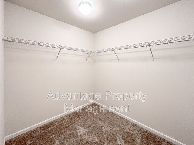 Building Photo - 2943 NW Corktree Ln