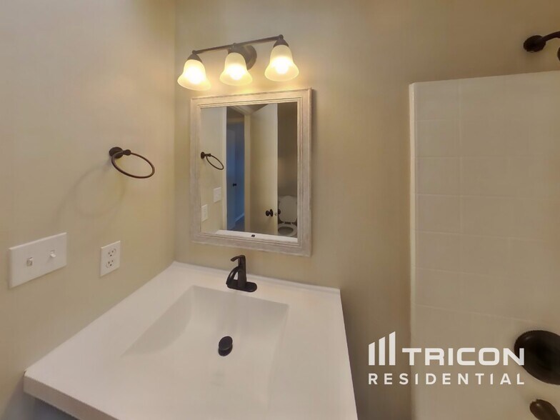 Building Photo - 3810 212th St Ct E