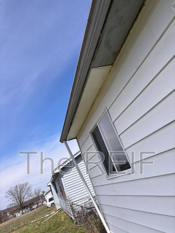 Building Photo - 6203 Hilton Ln