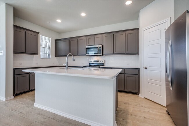 Building Photo - 4601 Avion Dr