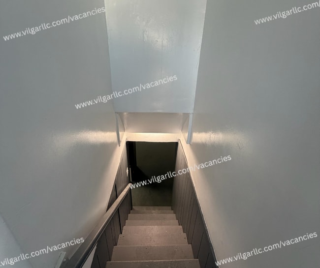 Building Photo - Spacious 2 Bedrooms • 1 Bathroom Home