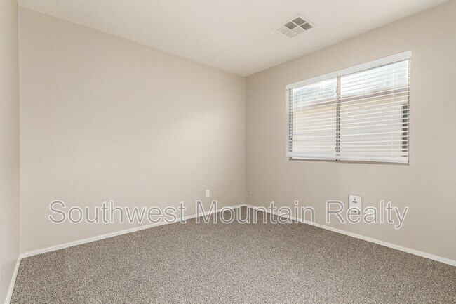 Building Photo - 1098 W Oak Tree Ln