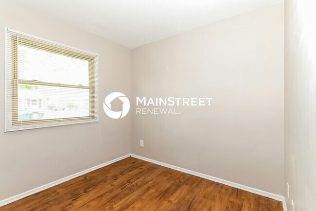 Building Photo - 3 Bedroom Pet-Friendly Home in Louisville,...