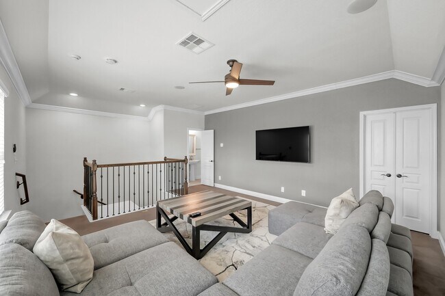 Building Photo - 98 Lindenberry Cir