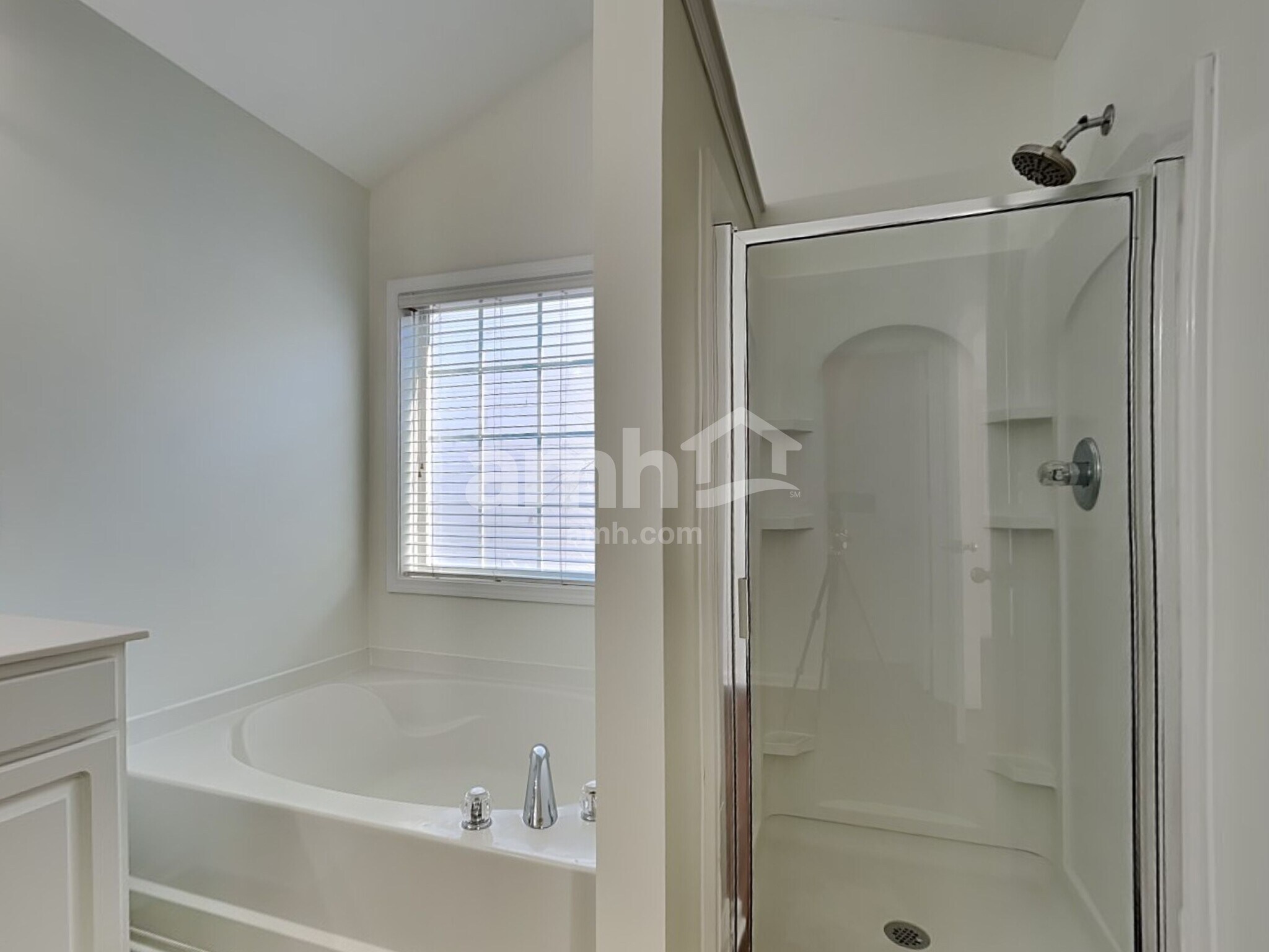 Building Photo - 1315 Emory Ln NW