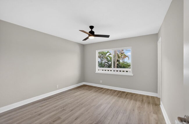 Building Photo - 624 Southwind Cir