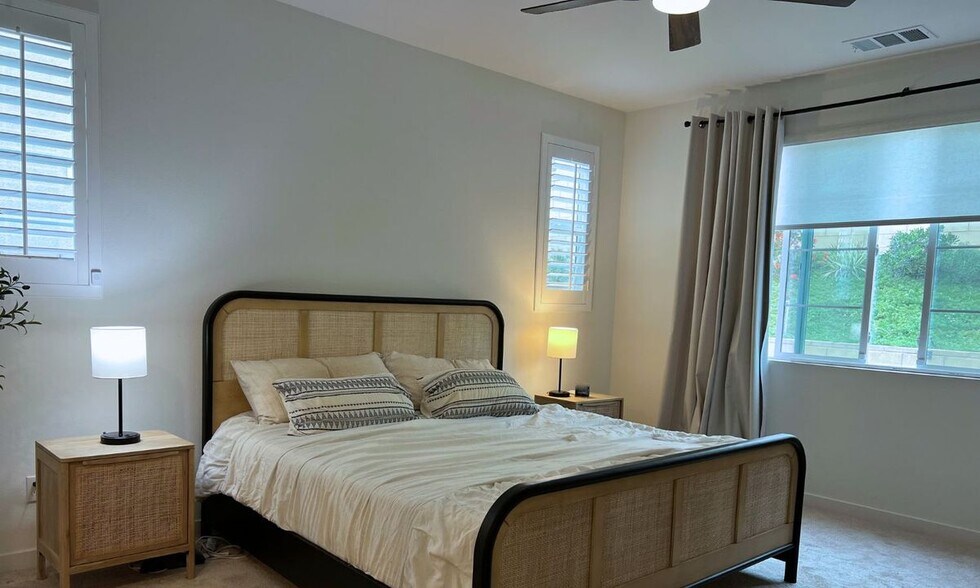 Building Photo - 16746 Mistletoe