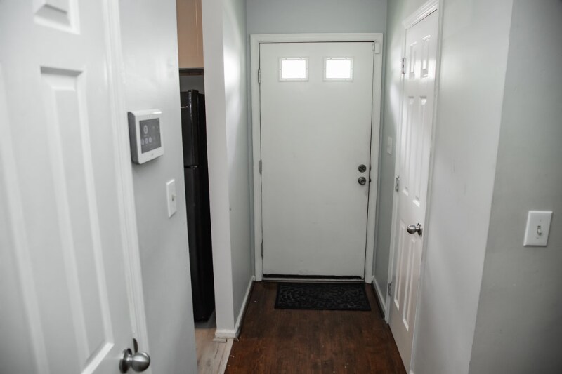 Building Photo - 4320 Bona Ct