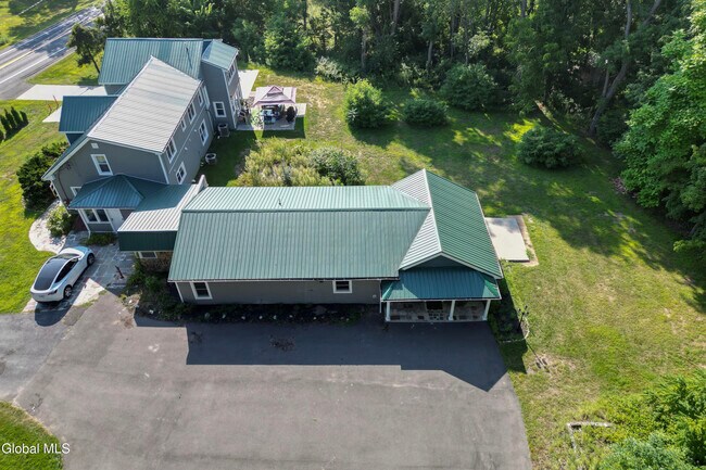 Building Photo - 489 Grooms Rd